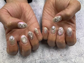 イビズ 新宿店(eviz)/オーロラネイル