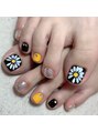 ラテネイル(Latte Nail)&nbsp;フラワーデザイン♪フットも可愛いく)^o^(