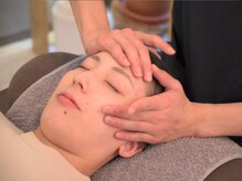 グレイ(GRAY)/骨盤矯正 骨格矯正 姿勢 猫背 顔