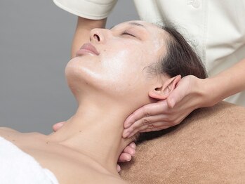 サレーヌ二俣川/5)首までマッサージ