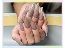 エイチワン(H1)/ワンカラーネイルのチップ長出し