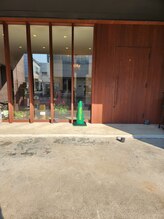 プチリュクス(Petit Luxe)/〈第2駐車場〉店舗前