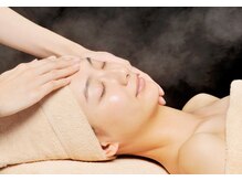 『天然活性水スチーム＆天然ヒアルロン酸ケア』で肌を柔らかくし角質も角栓もごっそり状態に