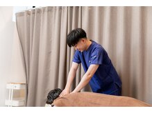 かい保健整骨院の雰囲気（一生懸命施術させていただきます！矯正/姿勢矯正/小顔矯正/鍼灸）