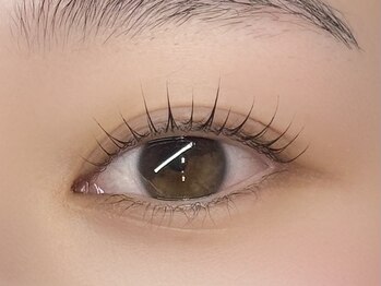 ルアナ オオサカ(Luana osaka)の写真/あなたの目元にぴったりフィット＊まつ毛の状態や目の形に合わせた施術でモチ＆キープ力も抜群♪