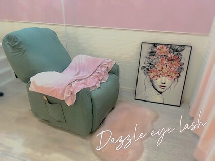 ダズルアイラッシュ 綾瀬(Dazzle eyelash)の写真