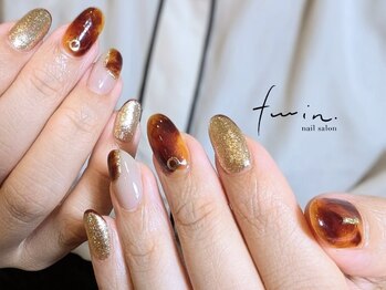 ツイン(twin.)/ニュアンスデザイン