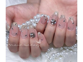 マグロ ネイルサロン/