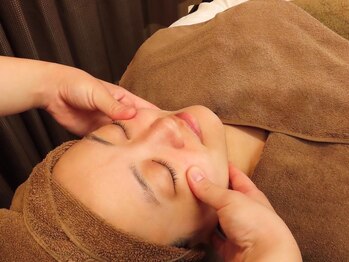 銀座マツナガ 東京駅店(GINZA MATSUNAGA)/顔ほぐし