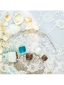 ツメトトノウ/夏らしい上品フットネイル