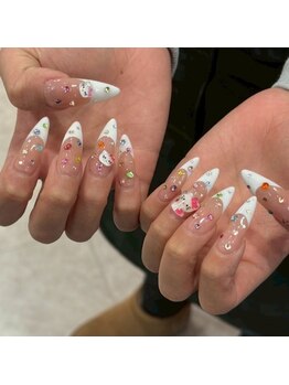 フローランズ(FLORANZ)/フレンチネイル
