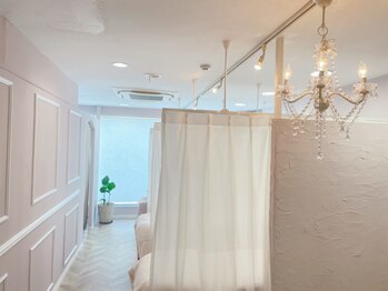 ラッシュラッシュ 八王子(LashRush)/広々とした店内です！