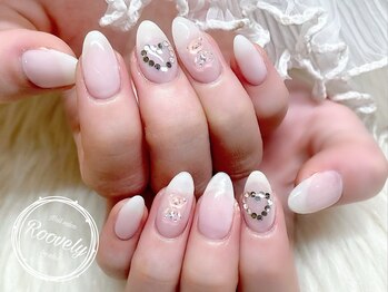 ルブリー(roovely)/ホワイトネイル