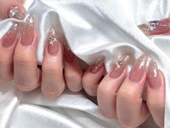 グロウ(GLOW)の写真/自爪に優しいフィルイン×贅沢定額デザイン！トレンドを詰め込んだ旬の指先で理想のスタイルを叶えます♪