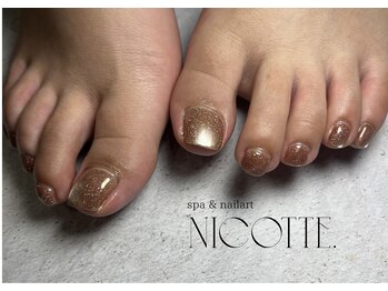 ニコッテ 本厚木(nicotte.)の写真/フットは全メニューフットバス、フットシャンプー付き！シンプルから持ち込みアートまで幅広くご対応◎