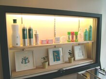 床屋 木の花の雰囲気（ヘアケア用品もあり。ご購入もできます★ホームケアにオススメ♪）