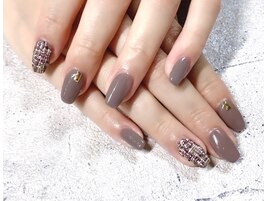 ツィードネイル