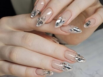 ネイルサロン フローリア(nail salon Florir)の写真/可愛い指先に見惚れちゃう♪【10本アートやり放題・ストーン・パーツ等付け放題プラン¥13000(一部別料金)】