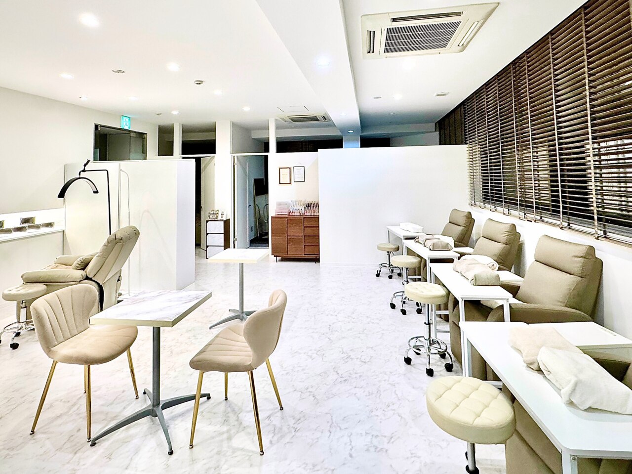 サロン ド ワカアイラッシュ 小倉駅前店(Salon de WAKA EYELASH