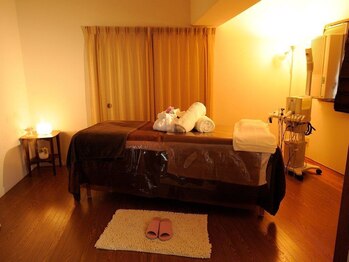 エステサロンマサージュ(Masarge)の写真/癒しにこだわった【完全個室空間】で日常のあわただしさを忘れ、身も心もほぐれる至福の時間を♪