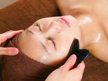 小顔美肌コルギ専門店 センティード 吉祥寺(Sentido)/5.カッサでお仕上げ