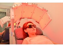 エムツビューティサロン(M2 beauty salon)/LEDフェイシャル時の様子