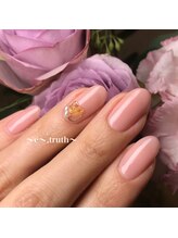 イートゥルース(e truth)/シンプルビジューネイル