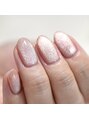 ルシェルアイ&nbsp;マグネットネイルやお花のデザインが好きです！