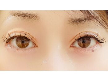 クリア アイラッシーズ アンド ネイルサロン シャイン(CLEAR & SHINE)/フラットラッシュ追加