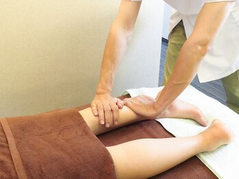 青葉台健康気功整体院/浮腫改善細長~い脚は女性の憧れ