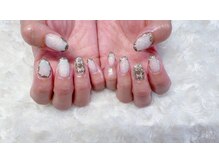 凛/ネイルチップ受け付けてます♪