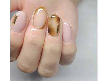 ブランクチュール(Nailsalon Blanc Couture)/ニュアンスべっこう