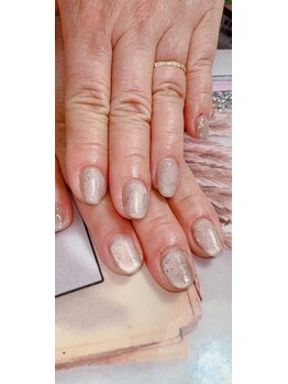 ザネイルベニュー/