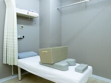 ならまち整骨院の雰囲気（清潔感のある院内で、長引く不調に最適な施術をいたします！）