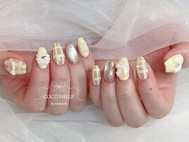 黄色チェック春ネイル