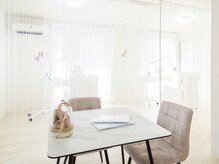 エンコロレ(encolore)/《気軽に来れる隠れ家サロン》