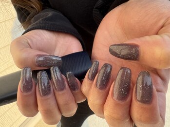 ワイグロウ(yglow.)/フラッシュネイル