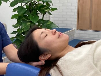 東久留米トータルケア整体院の写真/マッサージで改善されない、首肩凝りに！骨格矯正で首肩凝り根本改善☆【初回カウンセリング+整体￥3980】