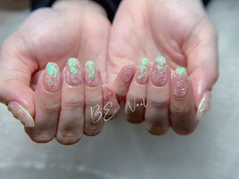 ギラギラネイルです