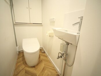 ニヒロ 戸越銀座店(nihilo)/気になるトイレも最新機種です。