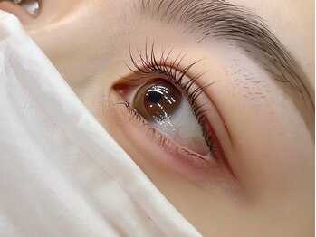 シルフ Hers店(Sylph)の写真/『第一印象の8割は目元で決まる！』眉のお悩みはプロにお任せください♪似合わせデザインで美眉に大変身★