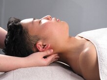 カドル(cuddle)/首肩こりは男女問わずやってくる