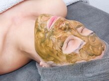 美肌研究所 東京新宿支店/ハーブピーリング導入開始