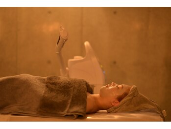 アム バイ オーキッド 代々木公園(UM by ORCHID)/毛穴ケア・ニキビケア