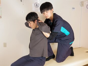 高根公団整体院の写真/【丁寧なカウンセリング×高技術整体】デスクワークなどによる首・肩の痛みにお悩みの方必見！不調改善◎