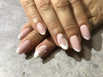 くりぬきハートネイル