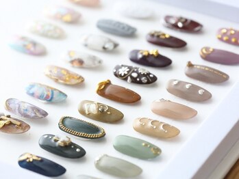 ブロス(blos)の写真/ニュアンスやトレンドのアートなど豊富なデザインをご用意！つい自慢したくなる指先へ♪持ち込みデザイン◎