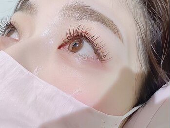 シルフ Hers店(Sylph)の写真/《まつげの生え方やクセでお悩みの方に♪》目の形や個性に応じて一人一人に本当に似合うデザインを提案！