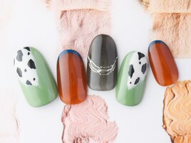 牛柄ネイル
