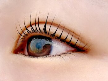 モカ(moca.)の写真/ラッシュリフトでぱっちりeyeに☆気になる下がりまつ毛を整え、毎朝のメイク時間も短縮♪